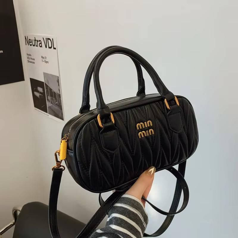 Luxury Lifestyle Handbags - กระเป๋าสะพายไหล่หนังหรูหรา ดีไซน์คลาสสิก ทันสมัย สง่างาม สำหรับผู้หญิง เหมาะกับไลฟ์สไตล์คนเมือง