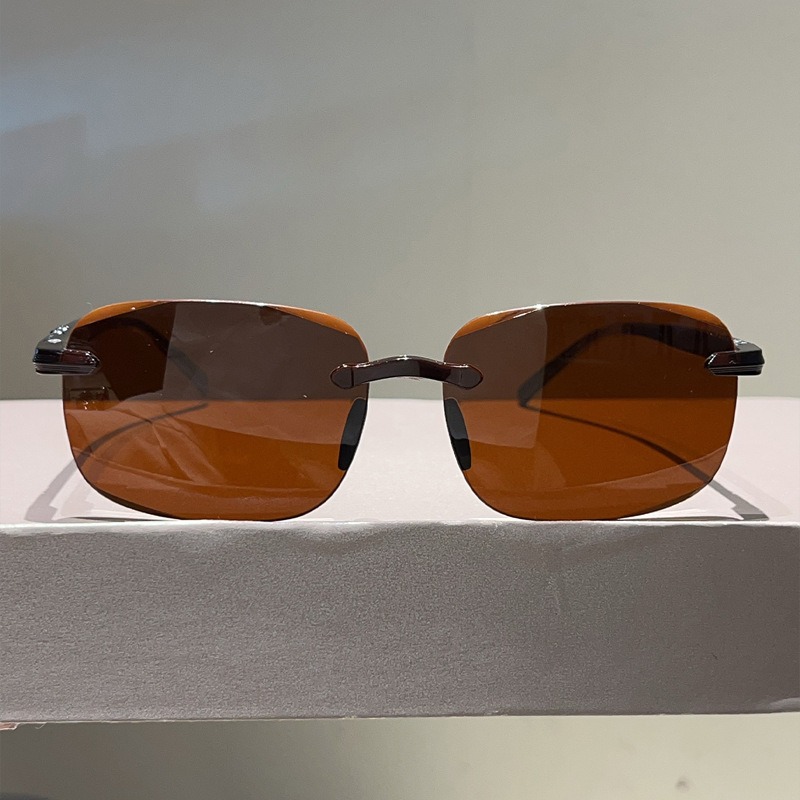 แว่นกันแดดแฟชั่นนักบิน ผู้ชาย  - Luxury Lifestyle Men บทวิจารณ์และราคา