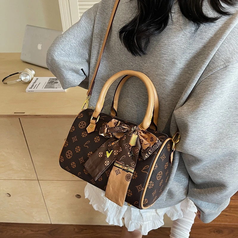 กระเป๋าสะพายไหล่หนังแฟชั่นสุดห - Luxury Lifestyle Handbags บทวิจารณ์และราคา