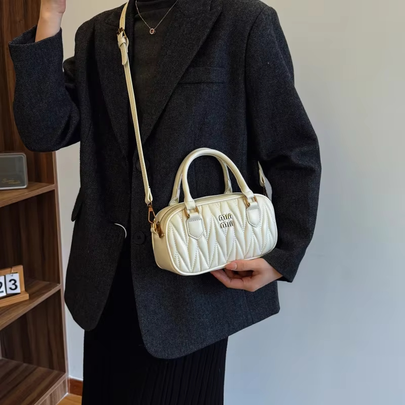 กระเป๋าสะพายไหล่หนังหรูหรา ดีไ - Luxury Lifestyle Handbags บทวิจารณ์และราคา