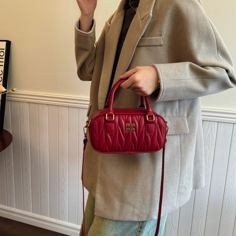 กระเป๋าสะพายไหล่หนังหรูหรา ดีไ - Luxury Lifestyle Handbags บทวิจารณ์และราคา
