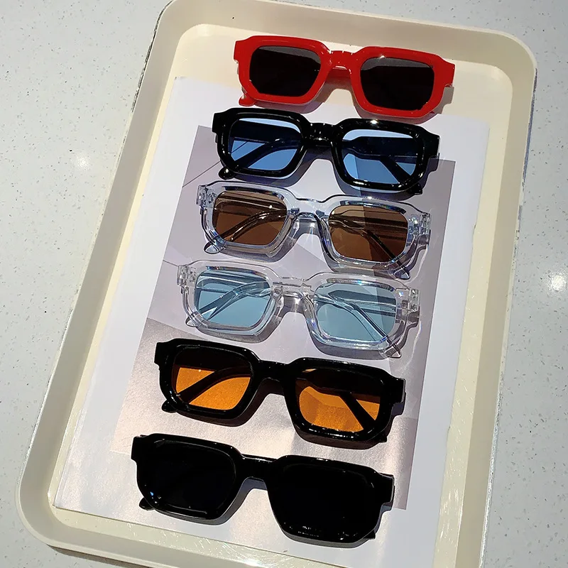 แว่นกันแดดกรอบสี่เหลี่ยมวินเทจ - Luxury Zone บทวิจารณ์และราคา