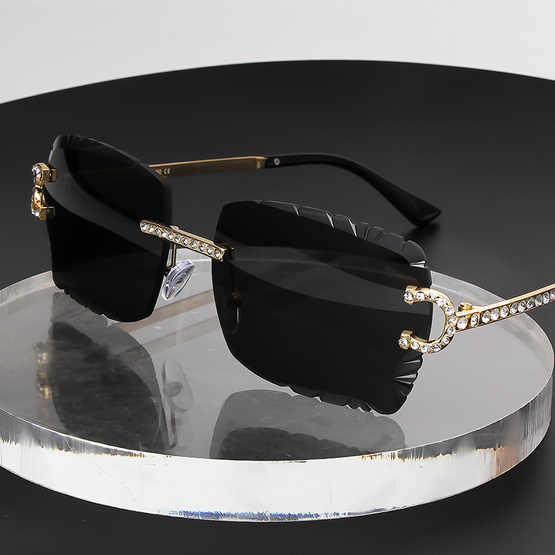 แฟชั่นแว่นกันแดดทรงสี่เหลี่ยมไ - Luxury Lifestyle Men บทวิจารณ์และราคา