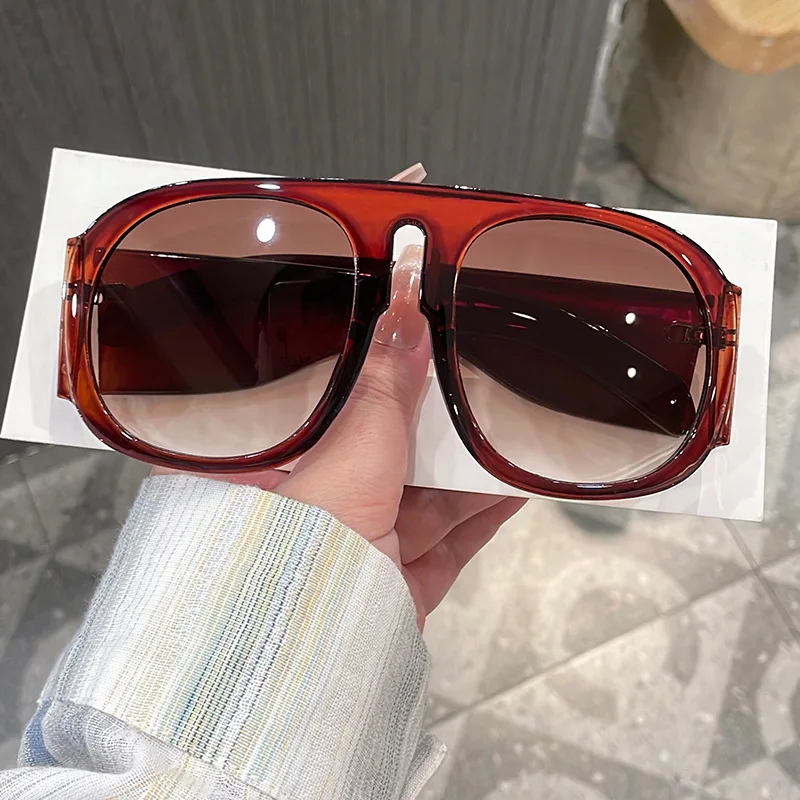 แว่นกันแดดดีไซเนอร์แบรนด์หรูสไ - Luxury Zone บทวิจารณ์และราคา